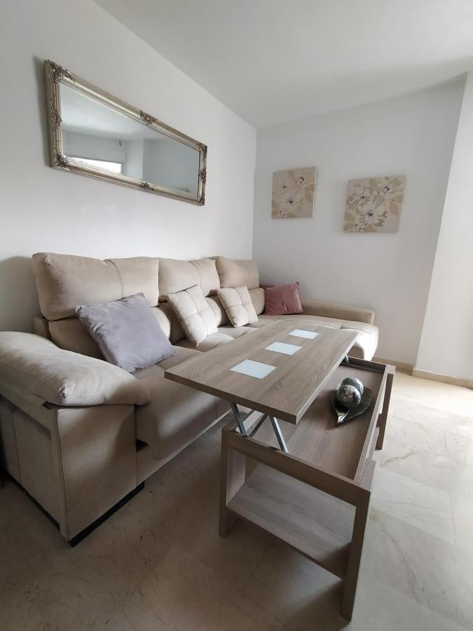 Lovely Apartment In Torremolinos Views Of The Sea, Pool, Terrace, Sofa Bed And Fully Equipped Kitchen Buitenkant foto