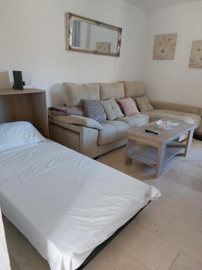 Lovely Apartment In Torremolinos Views Of The Sea, Pool, Terrace, Sofa Bed And Fully Equipped Kitchen Buitenkant foto